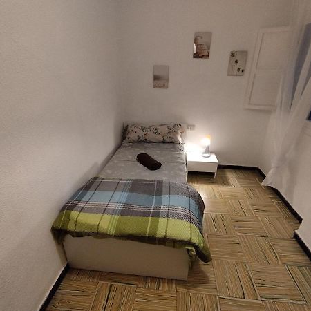 Habitaciones Cerca Del Centro Alicante Esterno foto